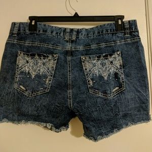 Amethyst jean shorts
